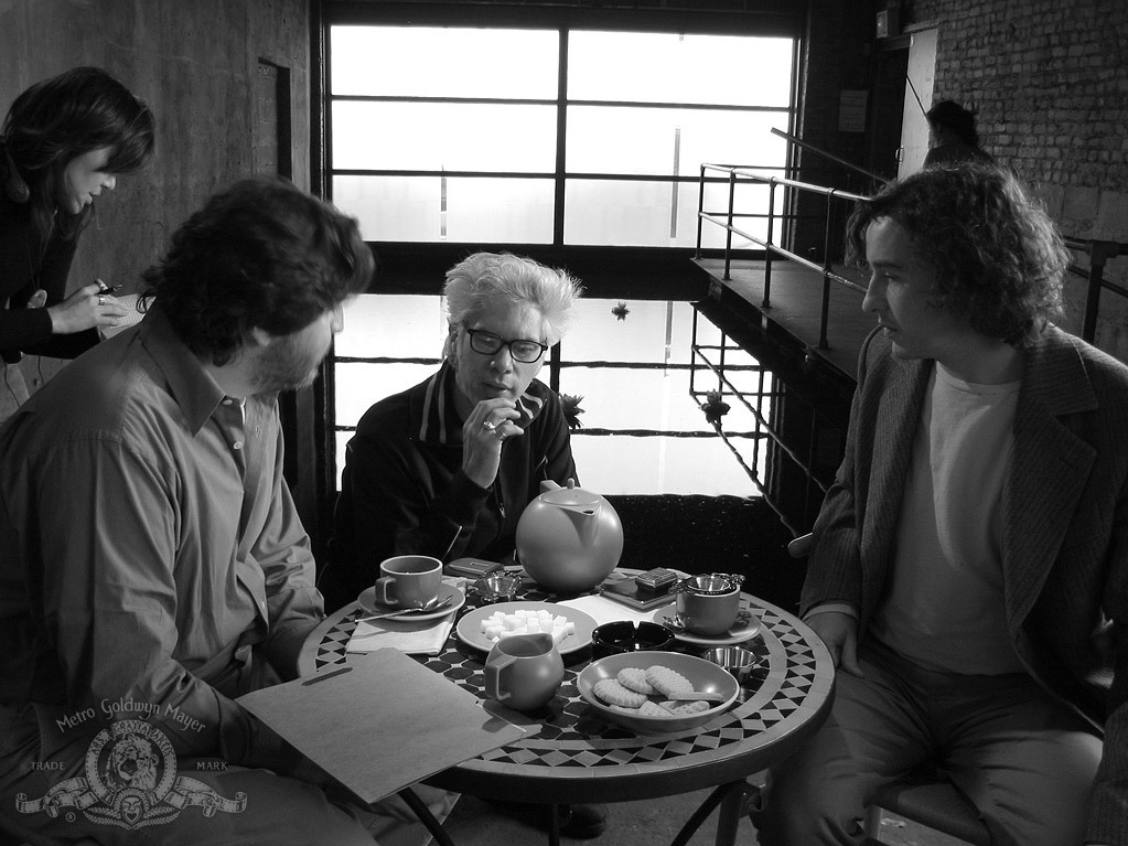 Jim Jarmusch, Alfred Molina and Steve Coogan in Coffee and Cigarettes (2003)