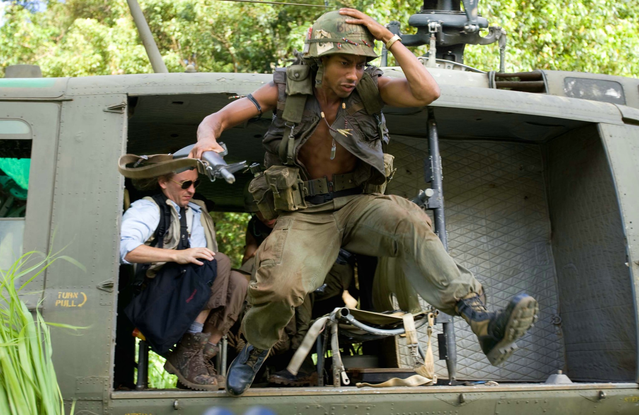 Still of Steve Coogan and Brandon T. Jackson in Griaustinis tropikuose (2008)