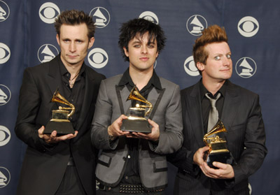 Billie Joe Armstrong, Tre Cool, Mike Dirnt and Green Day at event of The 48th Annual Grammy Awards (2006)