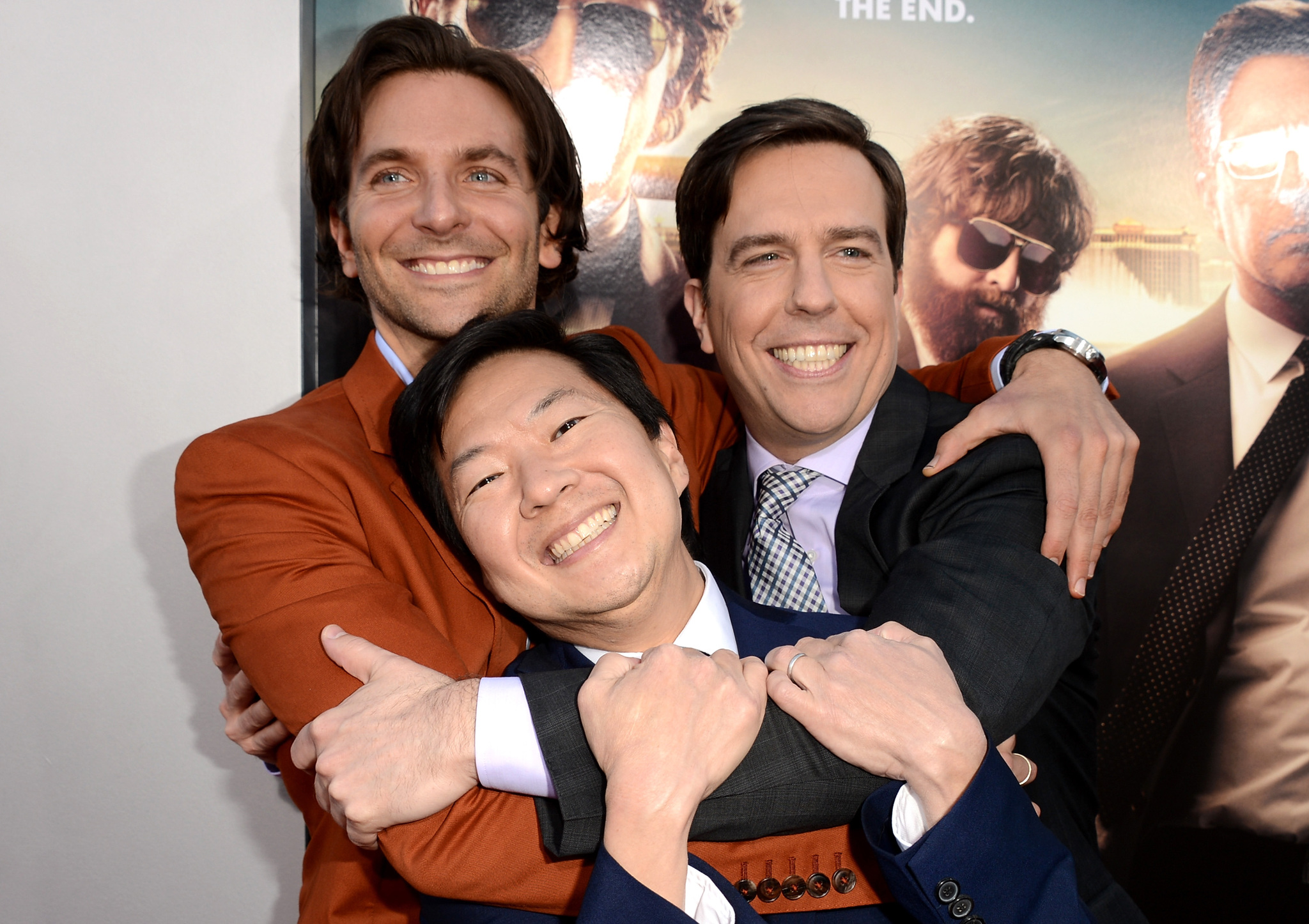 Bradley Cooper, Ken Jeong and Ed Helms at event of Pagirios 3: velniai zino kur (2013)