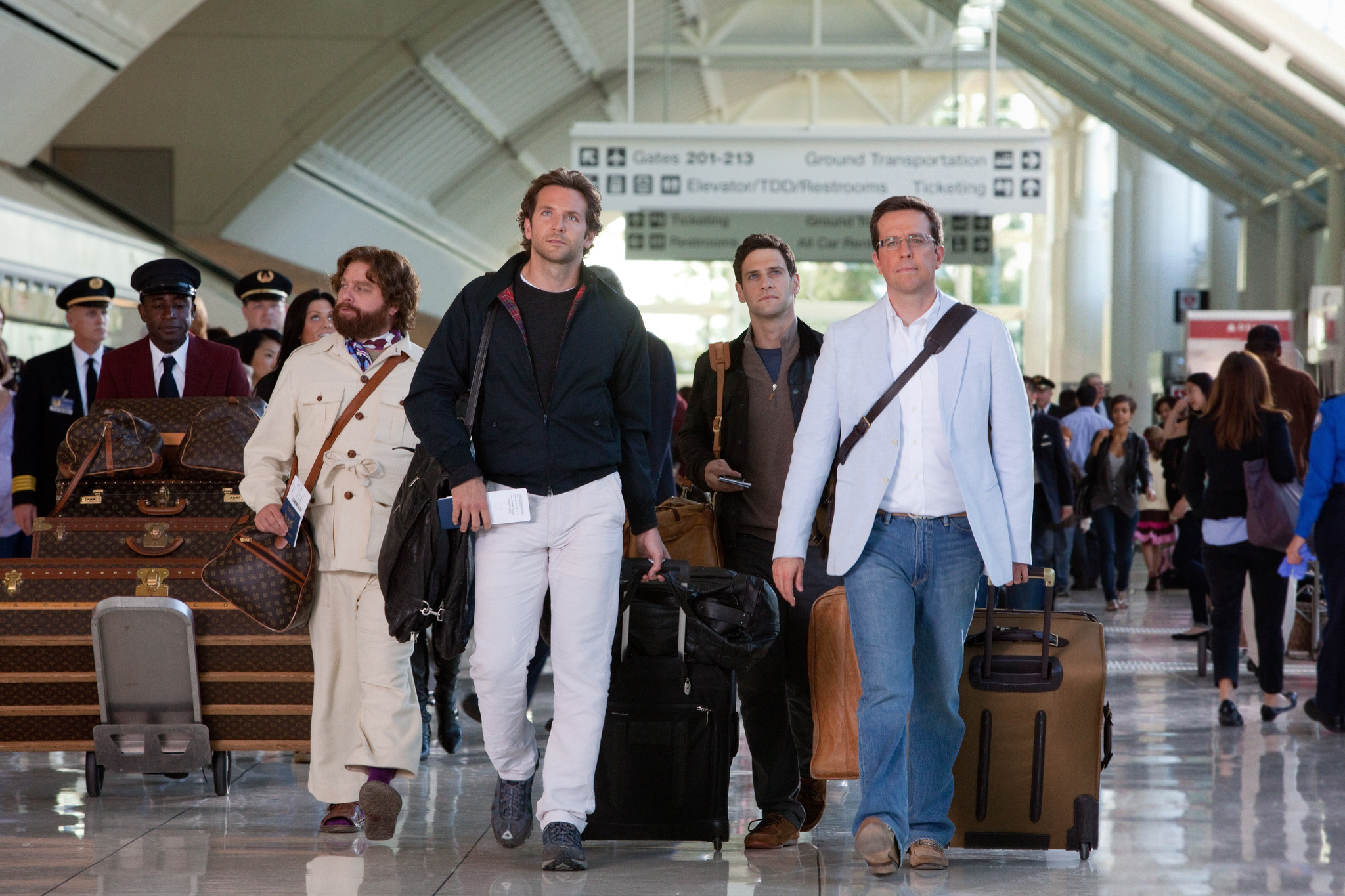 Still of Justin Bartha, Bradley Cooper, Zach Galifianakis and Ed Helms in Pagirios Tailande (2011)