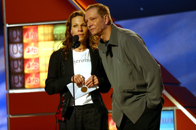 Lili Taylor and Chris Cooper