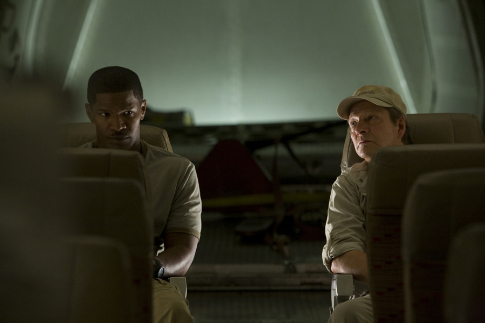 Still of Jamie Foxx and Chris Cooper in Karalyste (2007)