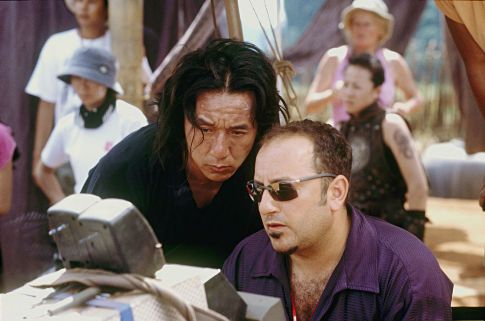 Jackie Chan and Frank Coraci in Aplink pasauli per 80 dienu (2004)