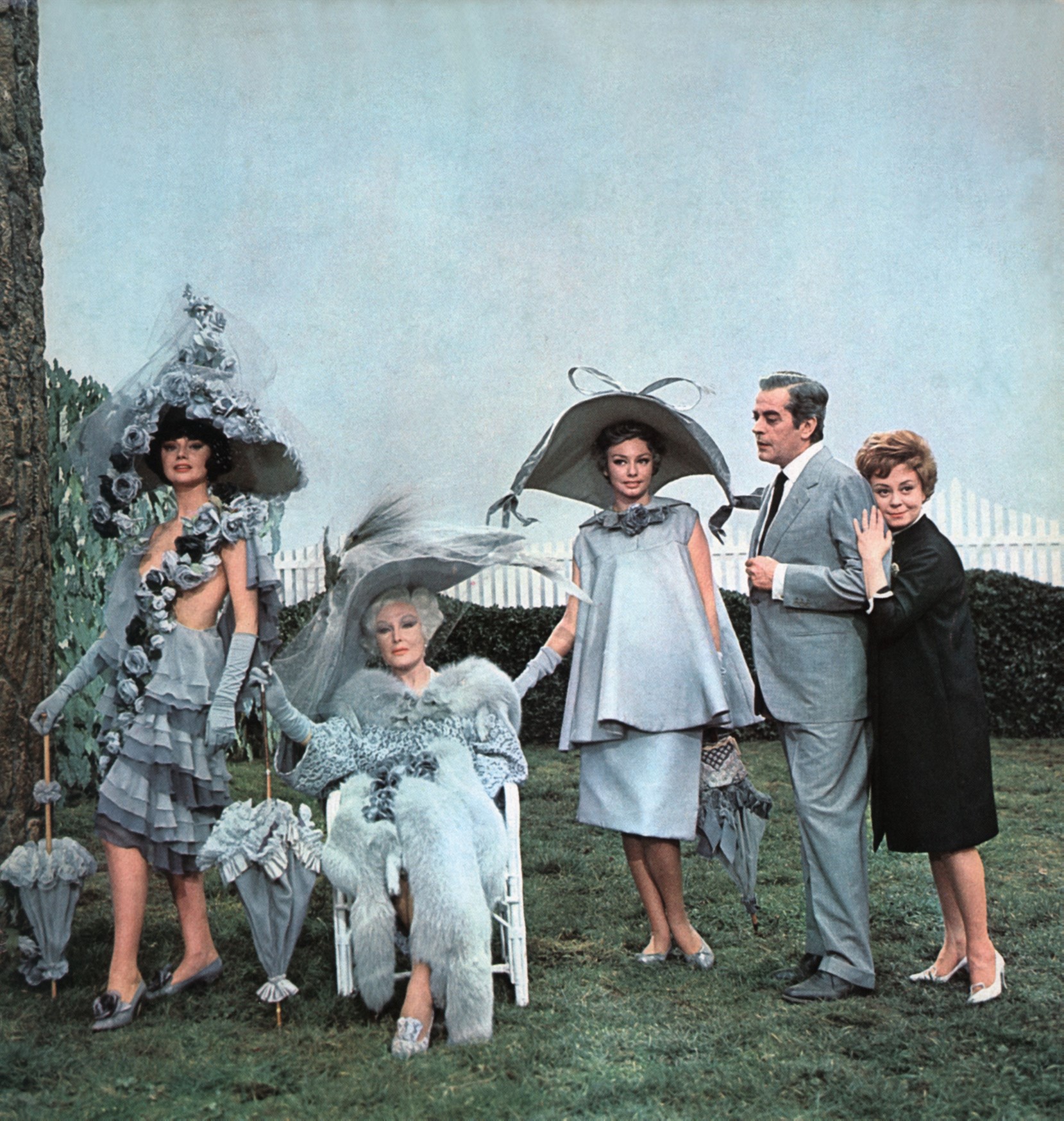 Still of Valentina Cortese, Sylva Koscina, Giulietta Masina and Mario Pisu in Giulietta degli spiriti (1965)