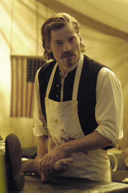 Still of Nikolaj Coster-Waldau in New Amsterdam (2008)