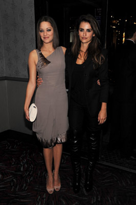 Penélope Cruz and Marion Cotillard at event of The Private Lives of Pippa Lee (2009)