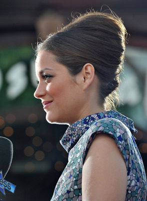 Marion Cotillard at event of Visuomenes priesai (2009)