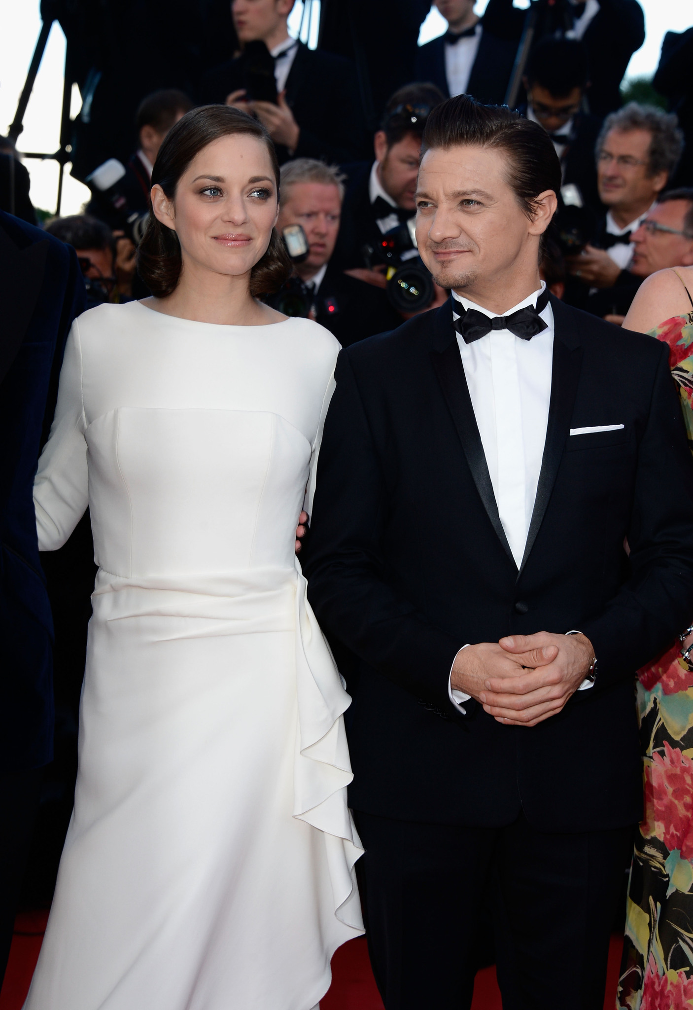 Marion Cotillard and Jeremy Renner at event of Karta Niujorke (2013)