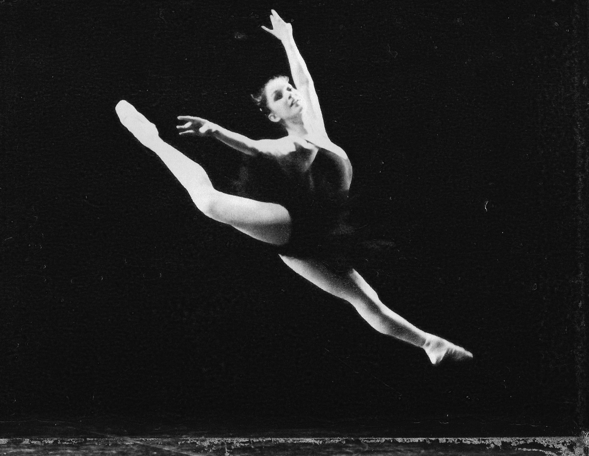 Gold Medal Winner Amanda Courtney-Davies, performing at The Royal Academy's Genee International Ballet Competition