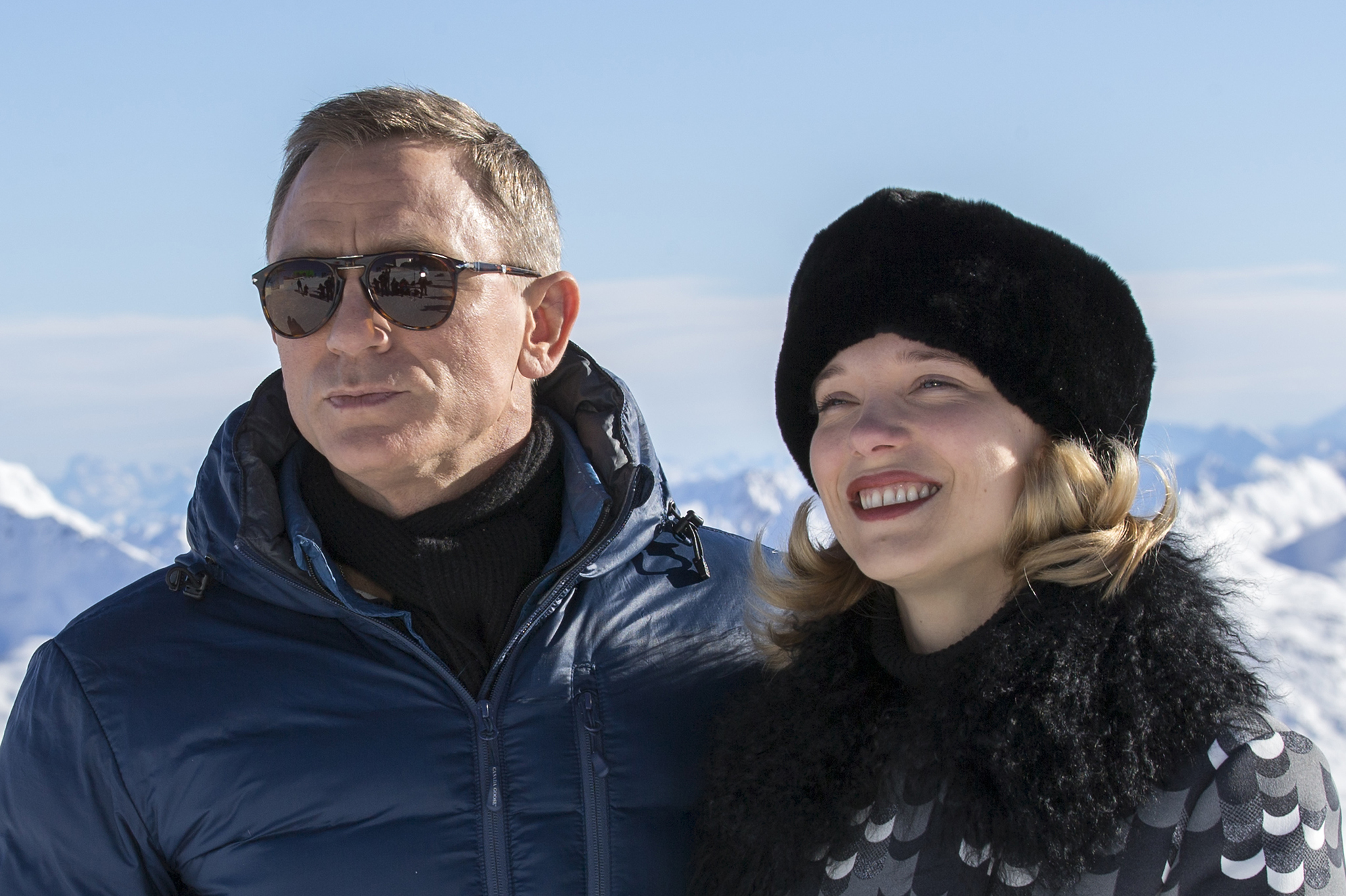 Daniel Craig and Léa Seydoux at event of Spectre (2015)