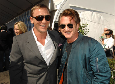 Daniel Craig and Sean Penn