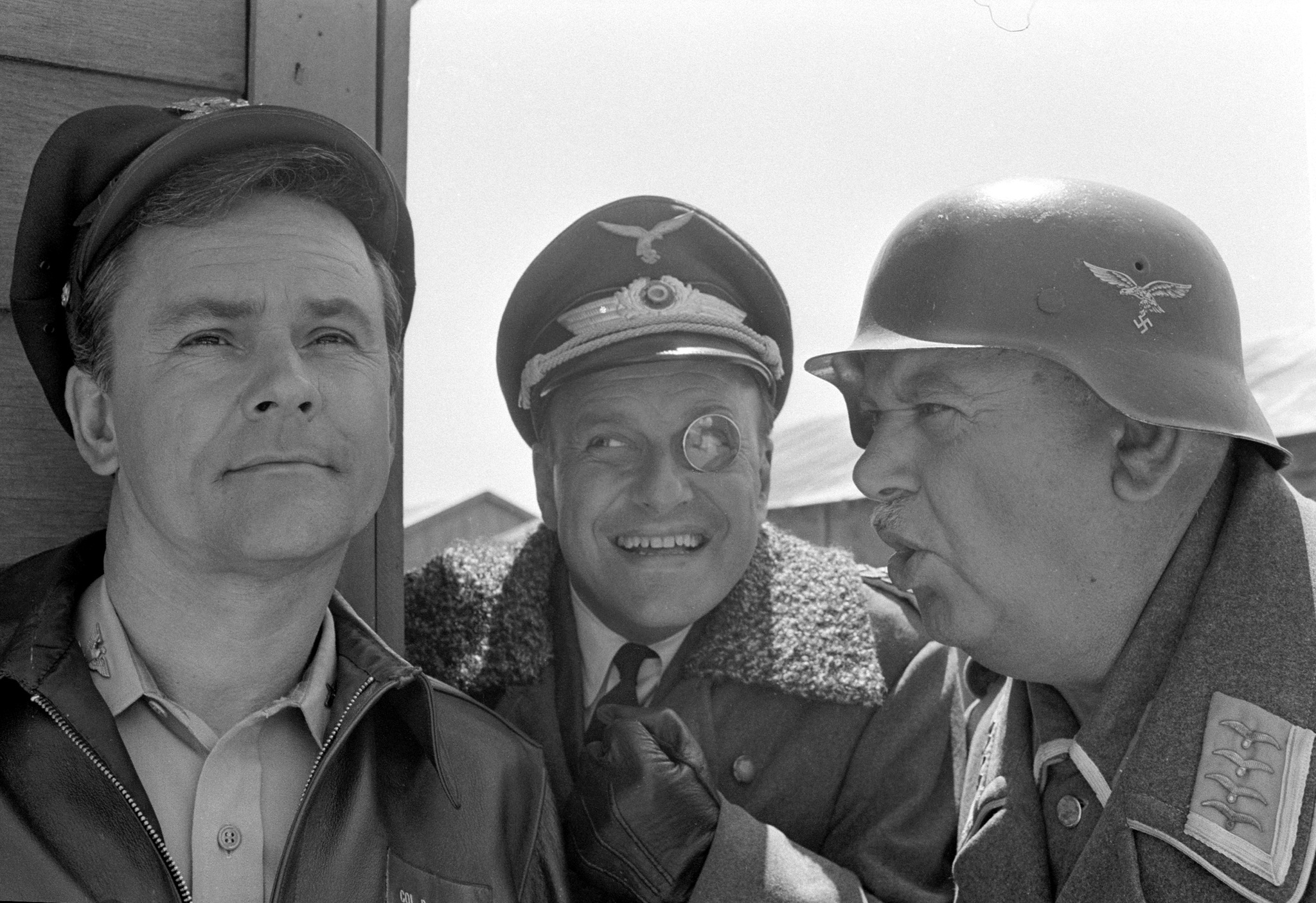 Still of John Banner, Bob Crane and Werner Klemperer in Hogan's Heroes (1965)