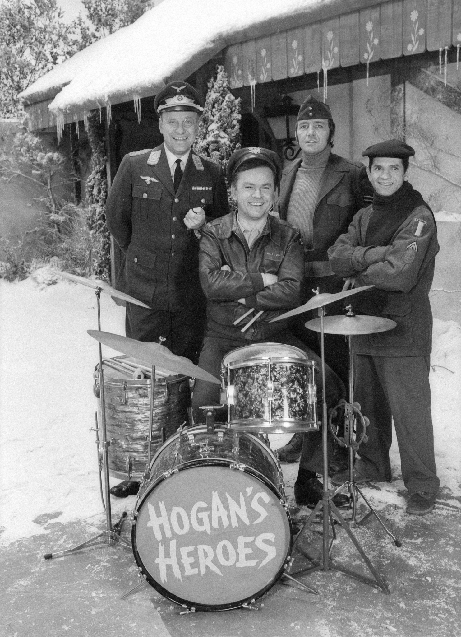 Still of Robert Clary, Bob Crane, Richard Dawson and Werner Klemperer in Hogan's Heroes (1965)