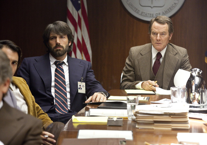 Still of Ben Affleck and Bryan Cranston in Argo (2012)