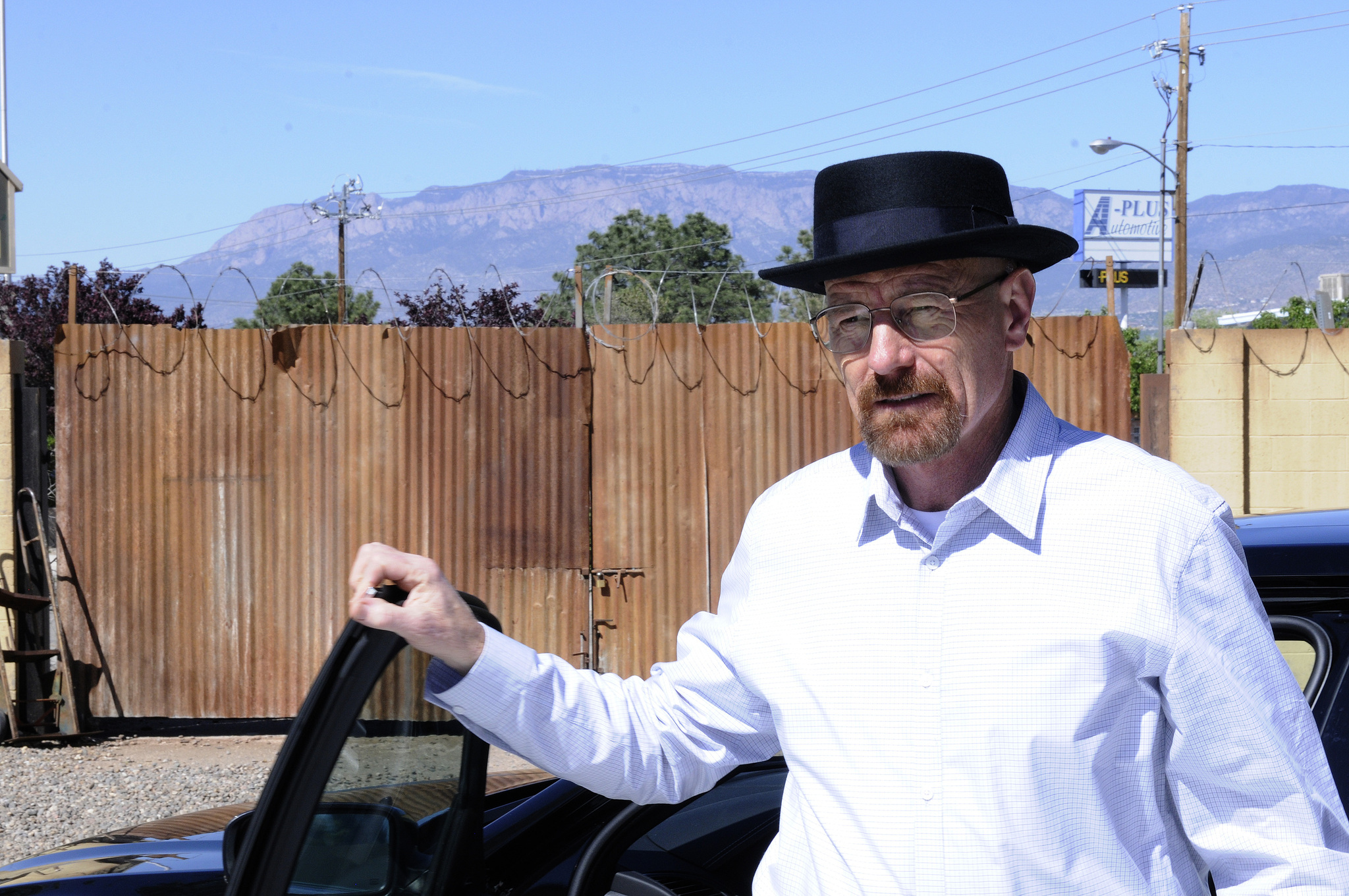 Still of Bryan Cranston in Brestantis blogis: Fifty-One (2012)