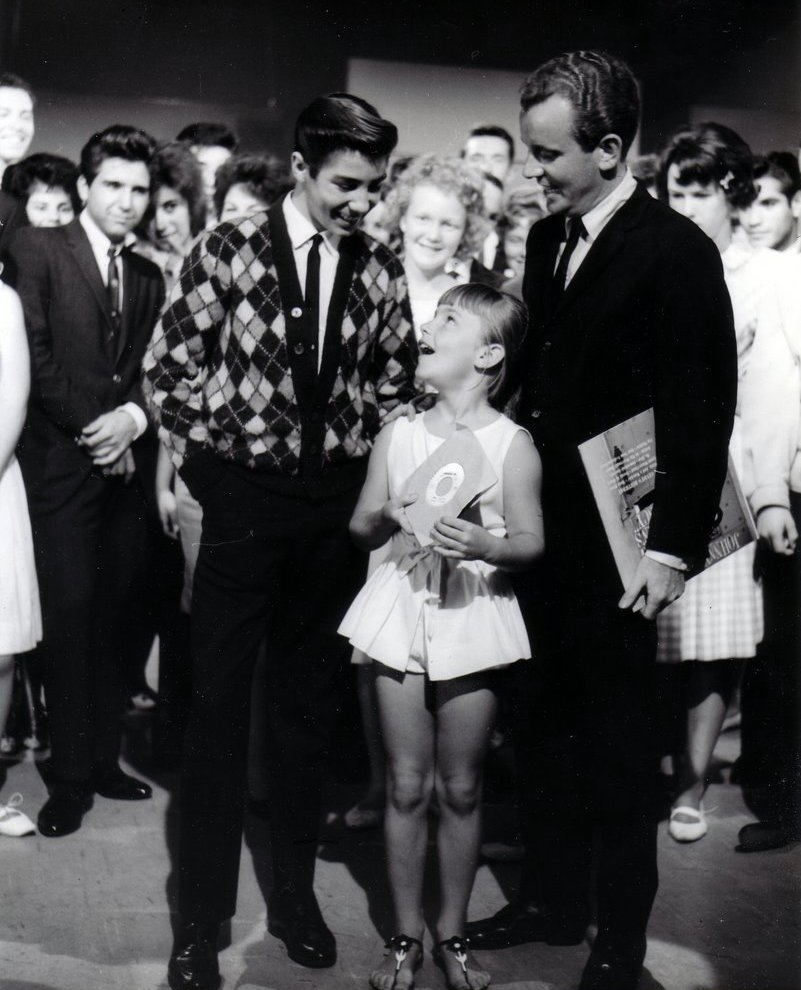The Lloyd Thaxton Show (1962 TV episode) with Johnny Crawford, Lloyd Thaxton and his daughter Jennifer