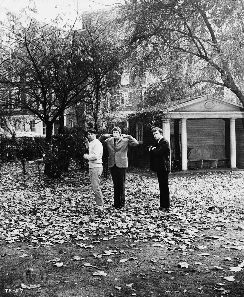 Still of Ray Brooks, Michael Crawford and Donal Donnelly in The Knack ...and How to Get It (1965)