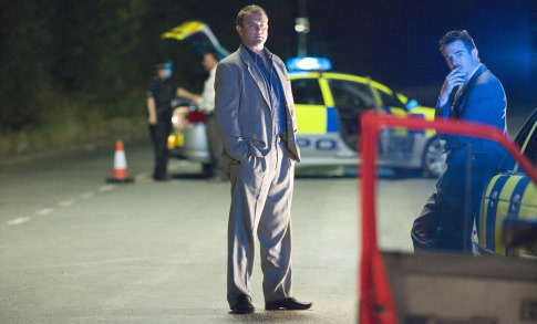 Still of Hugh Bonneville and Charlie Creed-Miles in Five Days (2007)