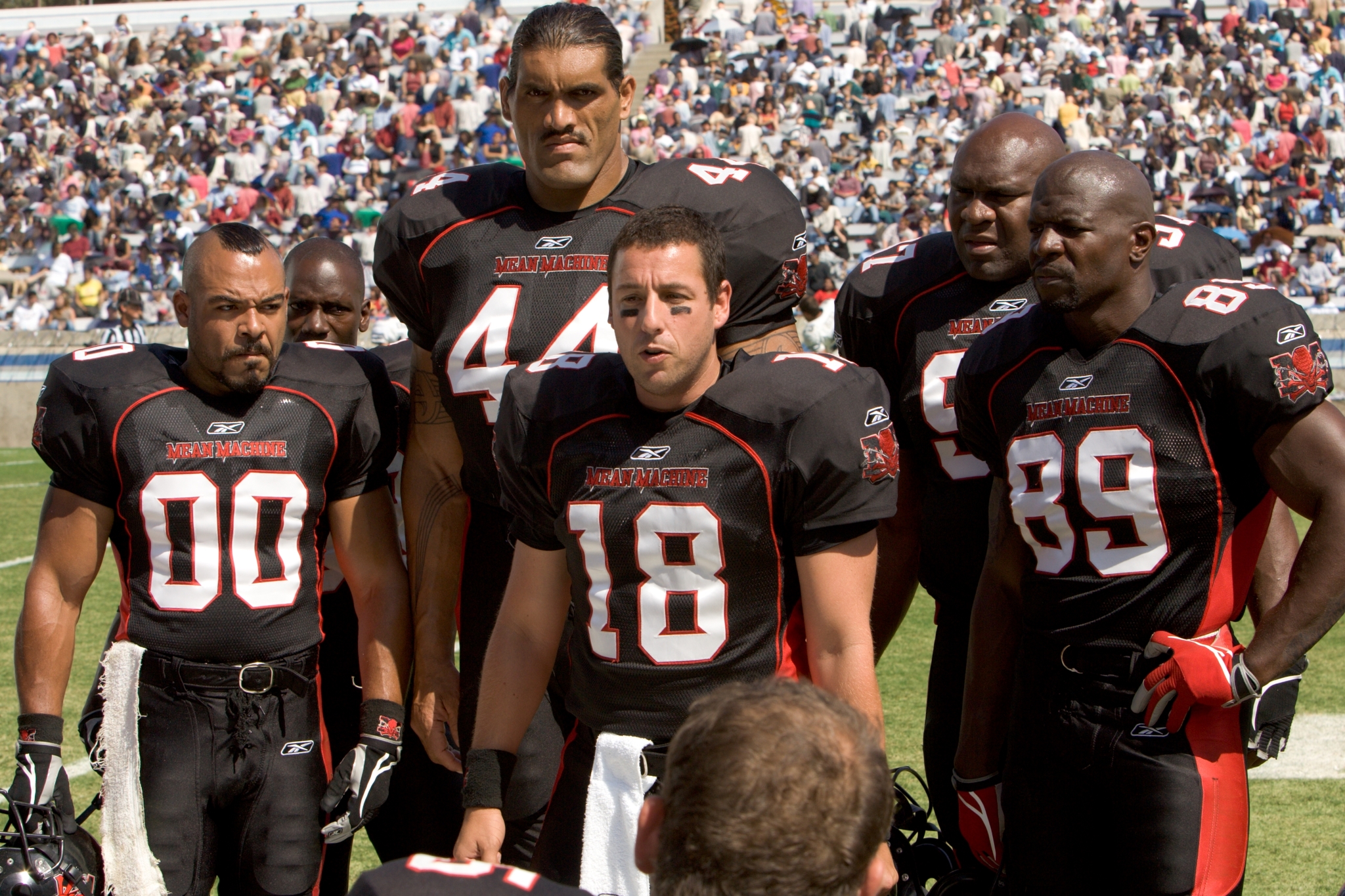 Still of Adam Sandler, Terry Crews, Lobo Sebastian, Bob Sapp and Dalip Singh in The Longest Yard (2005)