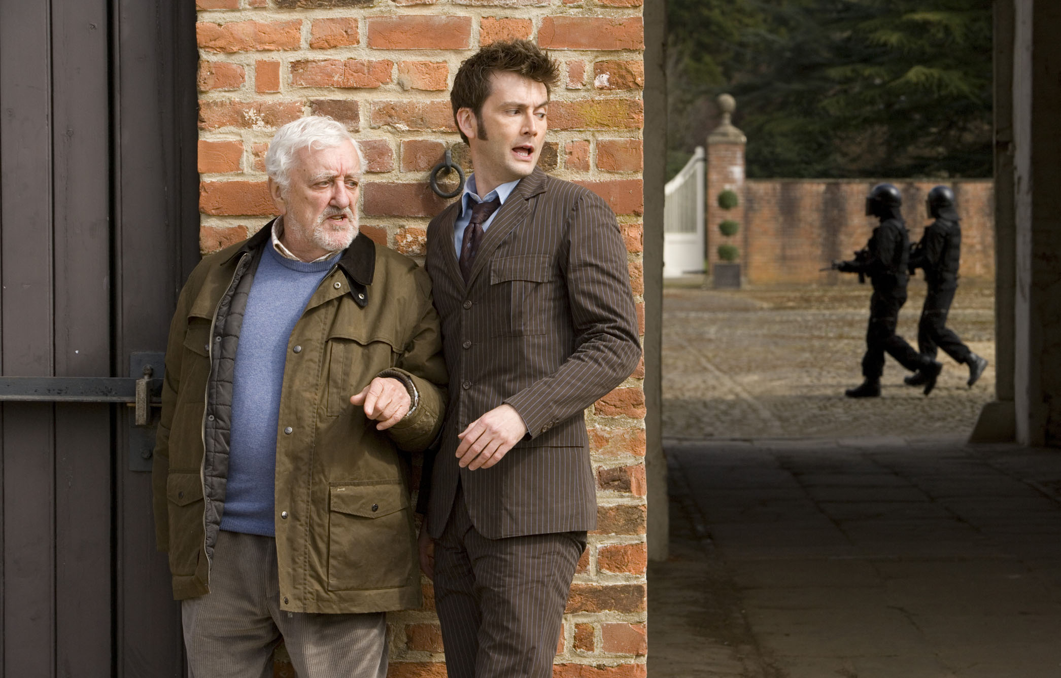 Still of Bernard Cribbins and David Tennant in Doctor Who (2005)