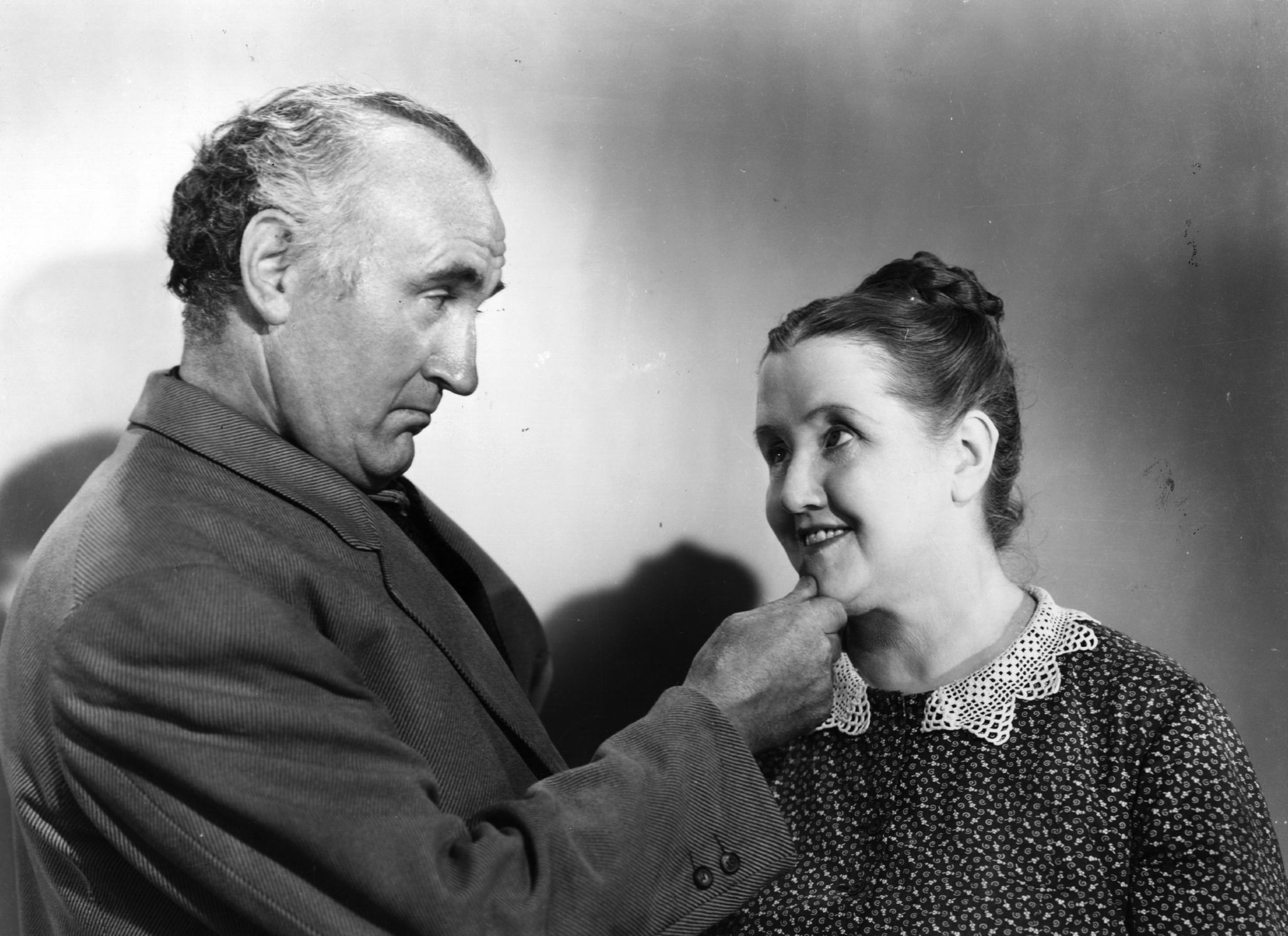 Still of Roddy McDowall, Sara Allgood and Donald Crisp in How Green Was My Valley (1941)