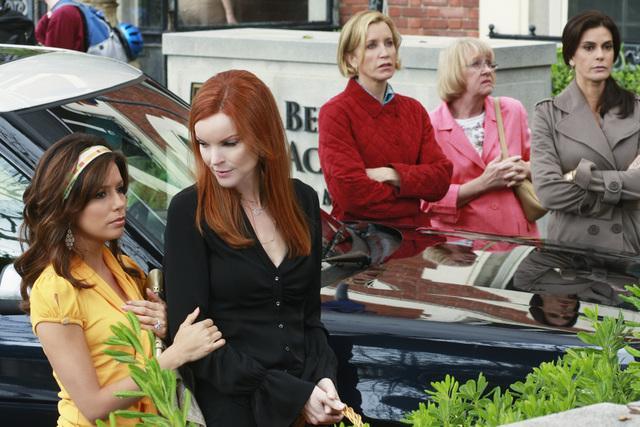 Still of Teri Hatcher, Felicity Huffman, Marcia Cross, Kathryn Joosten and Eva Longoria in Nusivylusios namu seimininkes (2004)