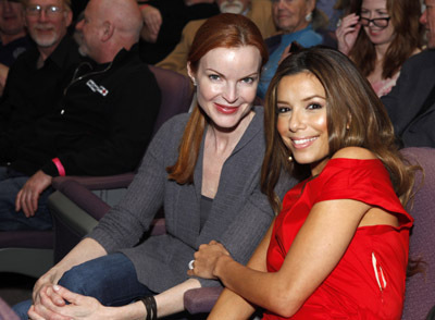 Marcia Cross and Eva Longoria at event of Phoebe in Wonderland (2008)