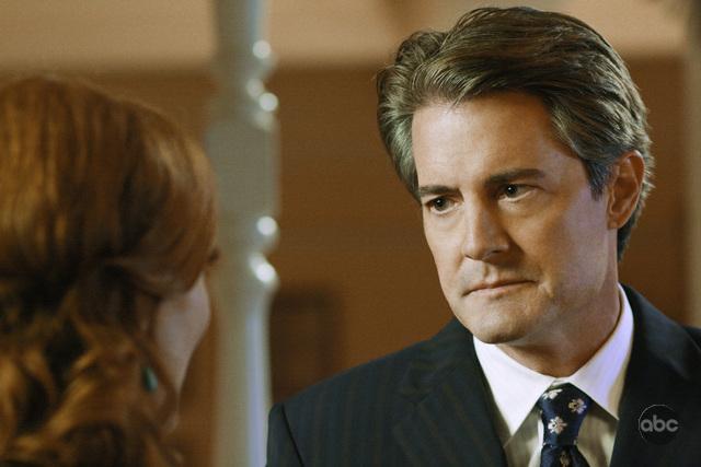 Still of Kyle MacLachlan and Marcia Cross in Nusivylusios namu seimininkes (2004)