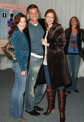 Marcia Cross, Laura Leighton and Doug Savant at event of Transamerica (2005)