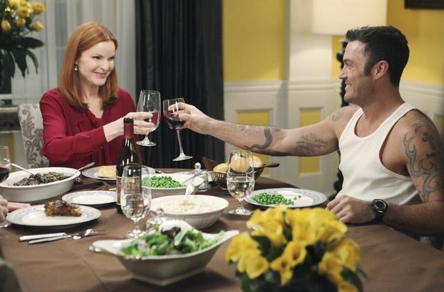 Still of Brian Austin Green and Marcia Cross in Nusivylusios namu seimininkes (2004)