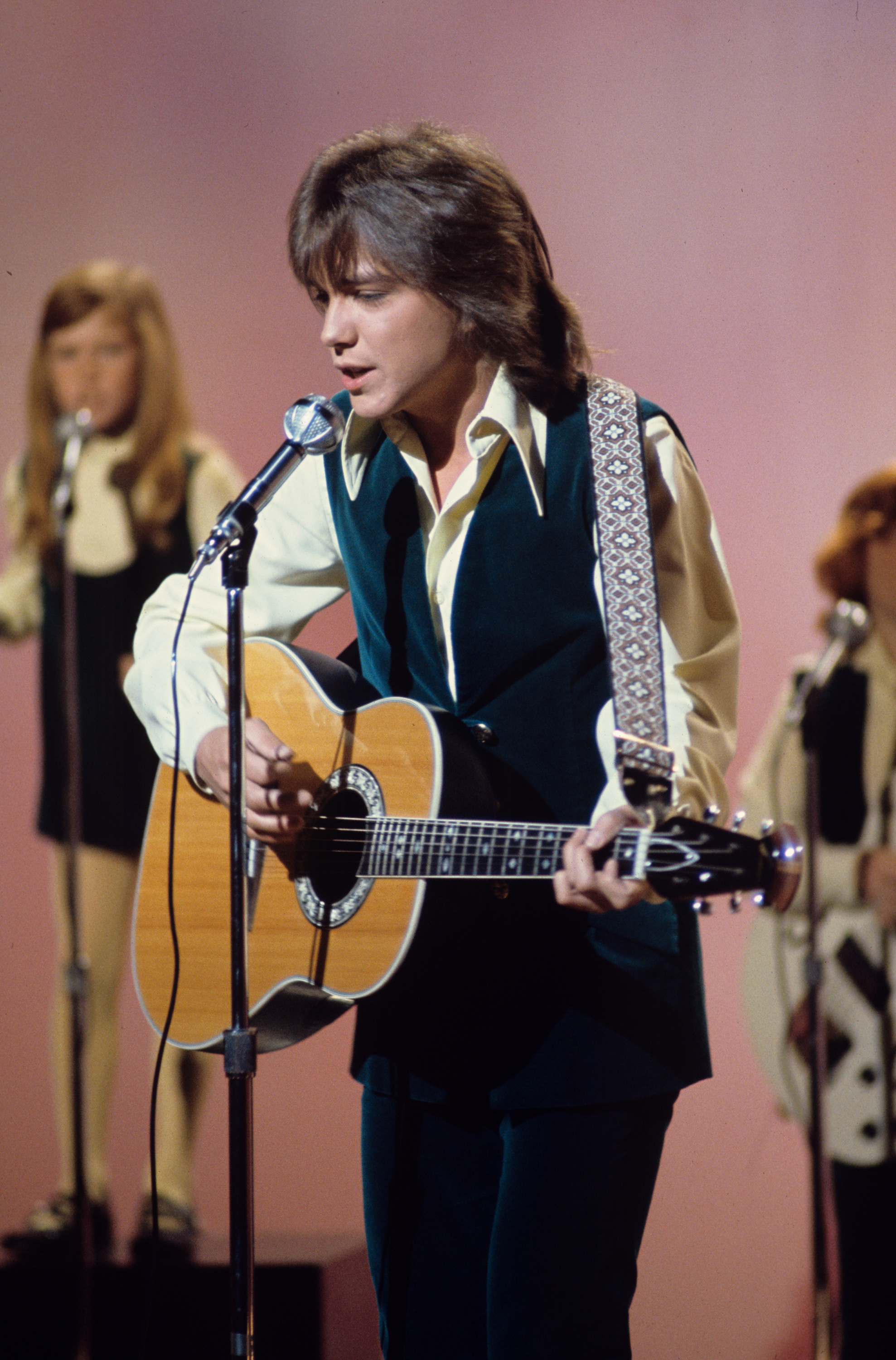 Still of David Cassidy and Suzanne Crough in The Partridge Family (1970)
