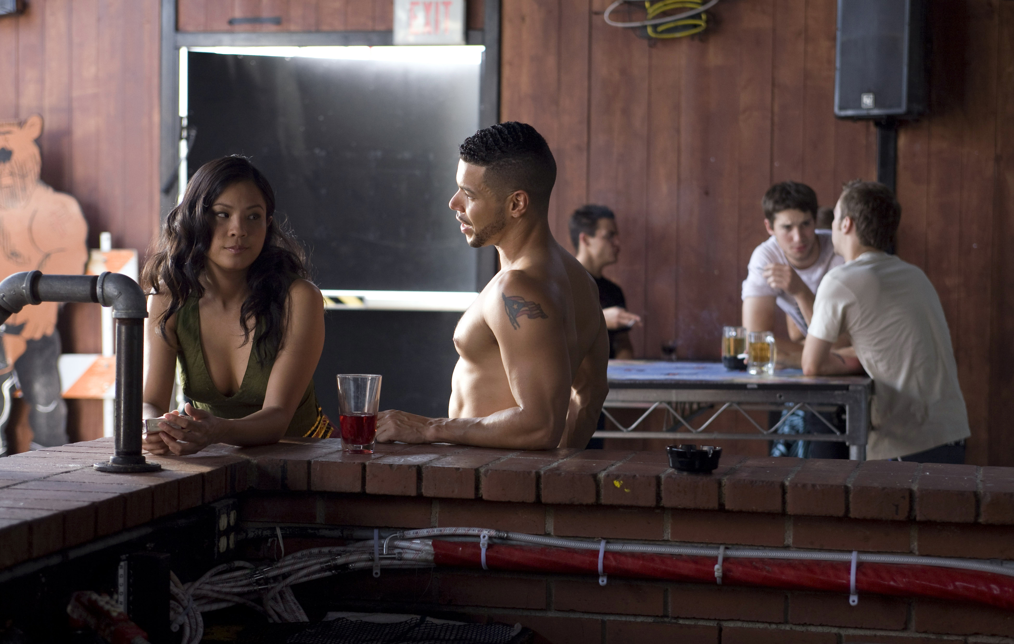 Still of Karin Anna Cheung and Wilson Cruz in The People I've Slept With (2009)