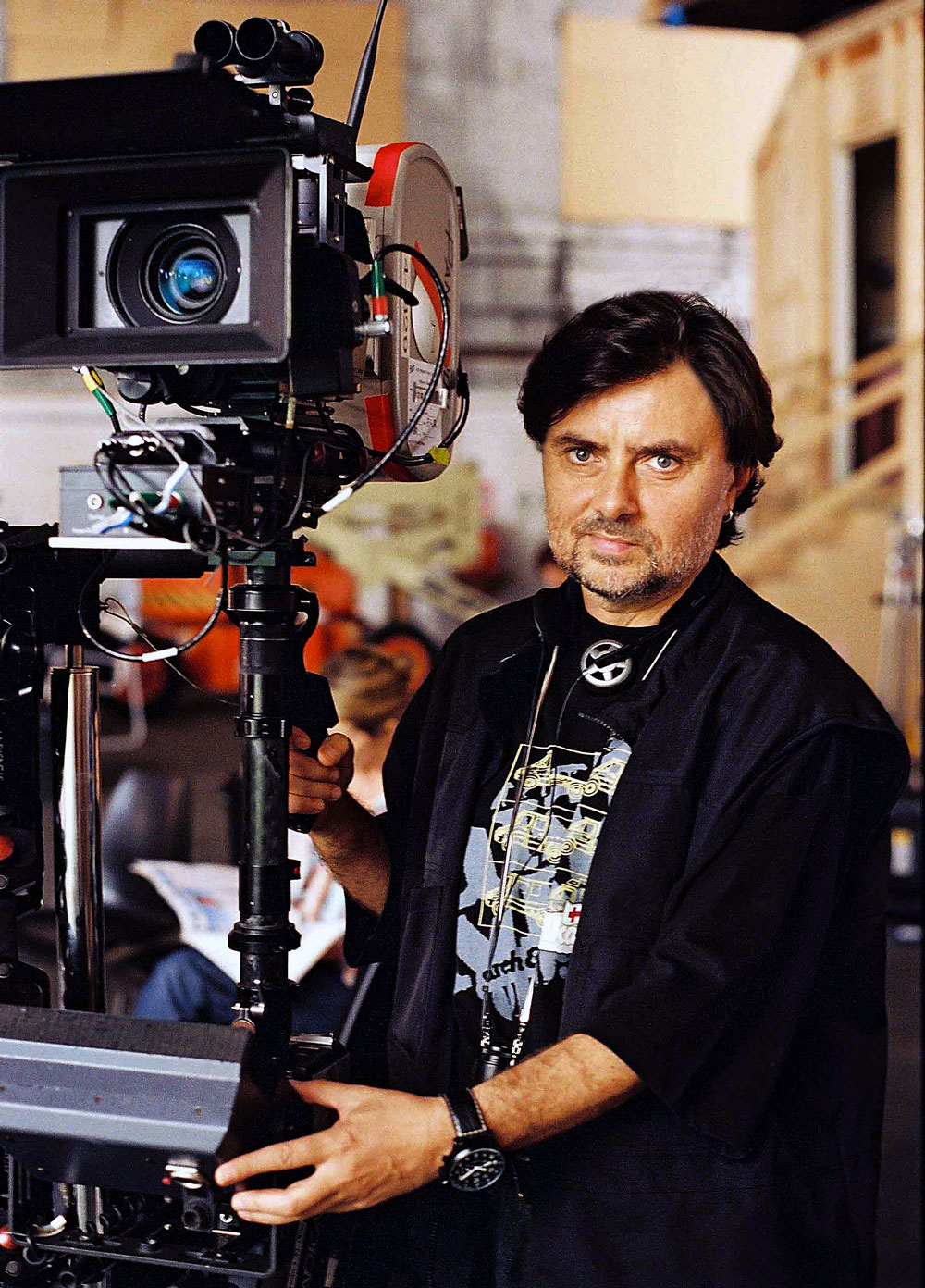Director Gabor Csupo, on the set of BRIDGE TO TERABITHIA. (New Zealand, 2006)