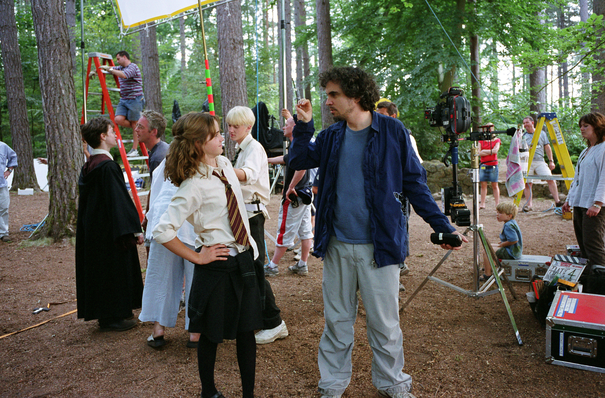 Still of Alfonso Cuarón, Tom Felton, Daniel Radcliffe and Emma Watson in Haris Poteris ir Azkabano kalinys (2004)