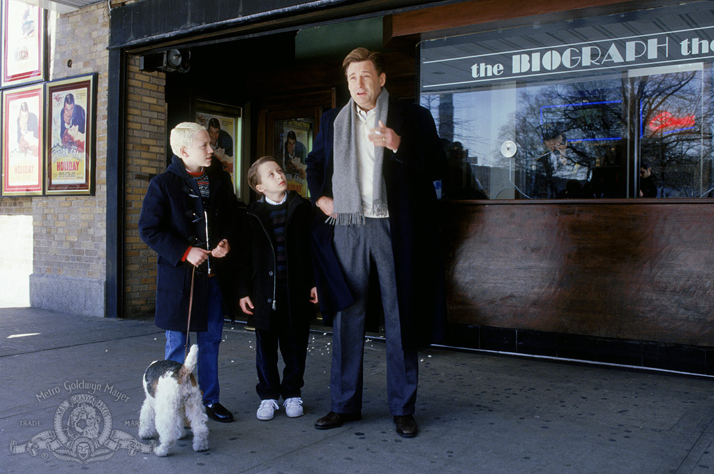 Still of Bill Pullman, Rory Culkin and Peter Anthony Tambakis in Igby Goes Down (2002)