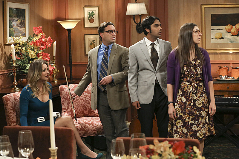 Still of Mayim Bialik, Kaley Cuoco-Sweeting, Johnny Galecki and Kunal Nayyar in Didziojo sprogimo teorija (2007)