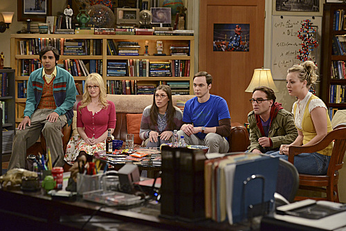 Still of Mayim Bialik, Kaley Cuoco-Sweeting, Johnny Galecki, Jim Parsons, Melissa Rauch and Kunal Nayyar in Didziojo sprogimo teorija (2007)