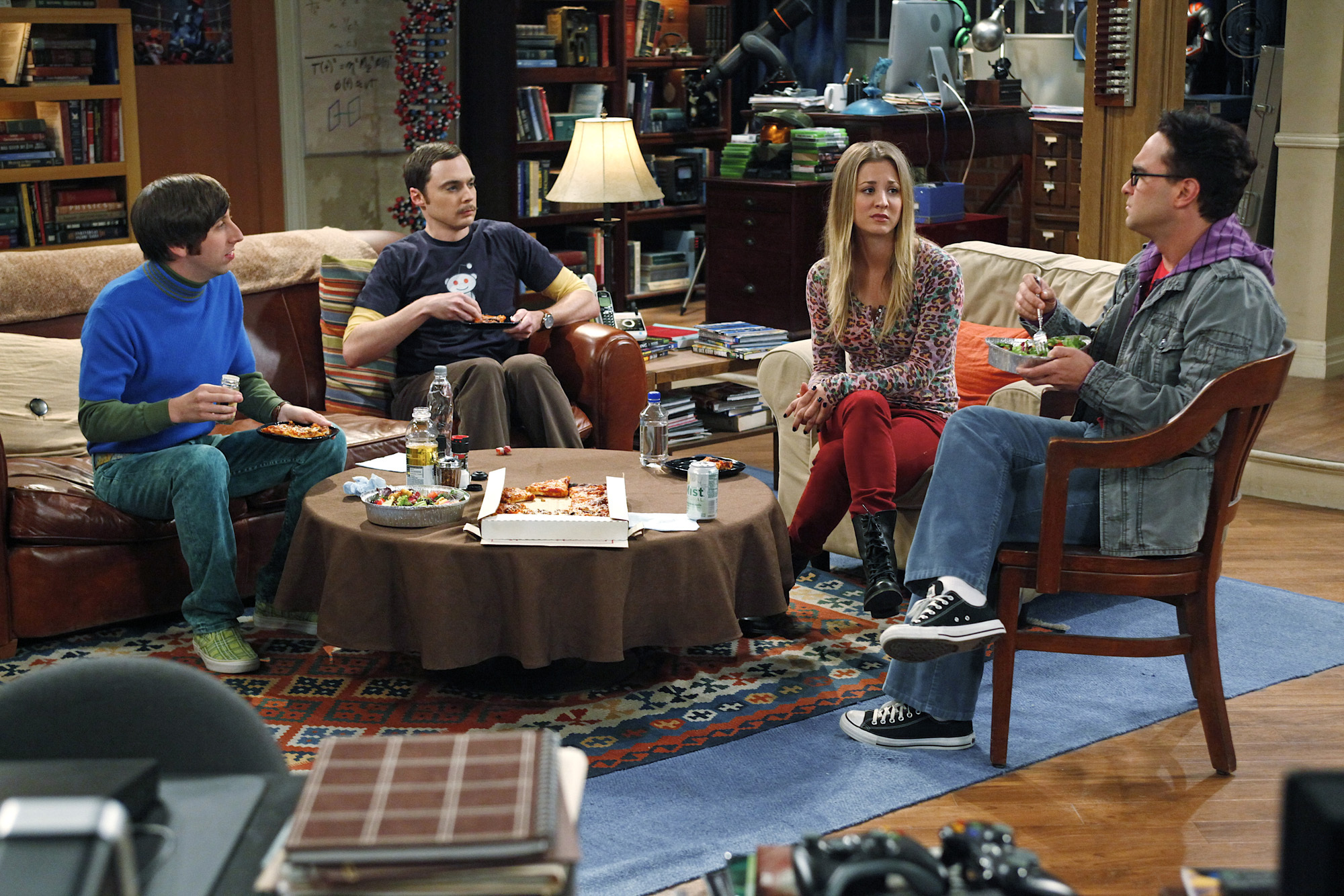 Still of Kaley Cuoco-Sweeting, Johnny Galecki, Simon Helberg and Jim Parsons in Didziojo sprogimo teorija (2007)