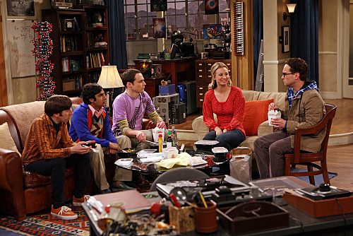 Still of Kaley Cuoco-Sweeting, Johnny Galecki, Simon Helberg, Jim Parsons and Kunal Nayyar in Didziojo sprogimo teorija (2007)