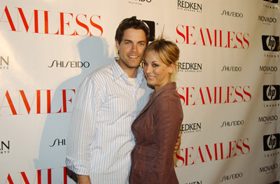 Kaley Cuoco-Sweeting and Jaron Lowenstein at event of Seamless (2005)