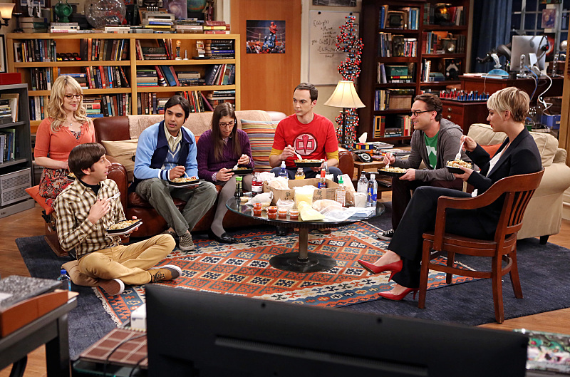 Still of Mayim Bialik, Kaley Cuoco-Sweeting, Johnny Galecki, Simon Helberg, Jim Parsons, Melissa Rauch and Kunal Nayyar in Didziojo sprogimo teorija (2007)