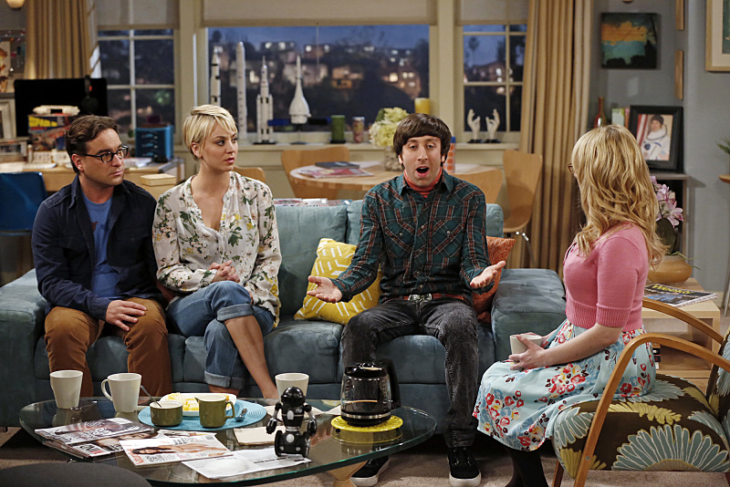 Still of Kaley Cuoco-Sweeting, Johnny Galecki, Simon Helberg and Melissa Rauch in Didziojo sprogimo teorija (2007)