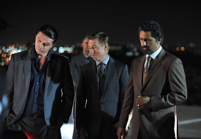 Still of Javier Acosta, Cliff Curtis and Miraj Grbic in Gang Related (2014)