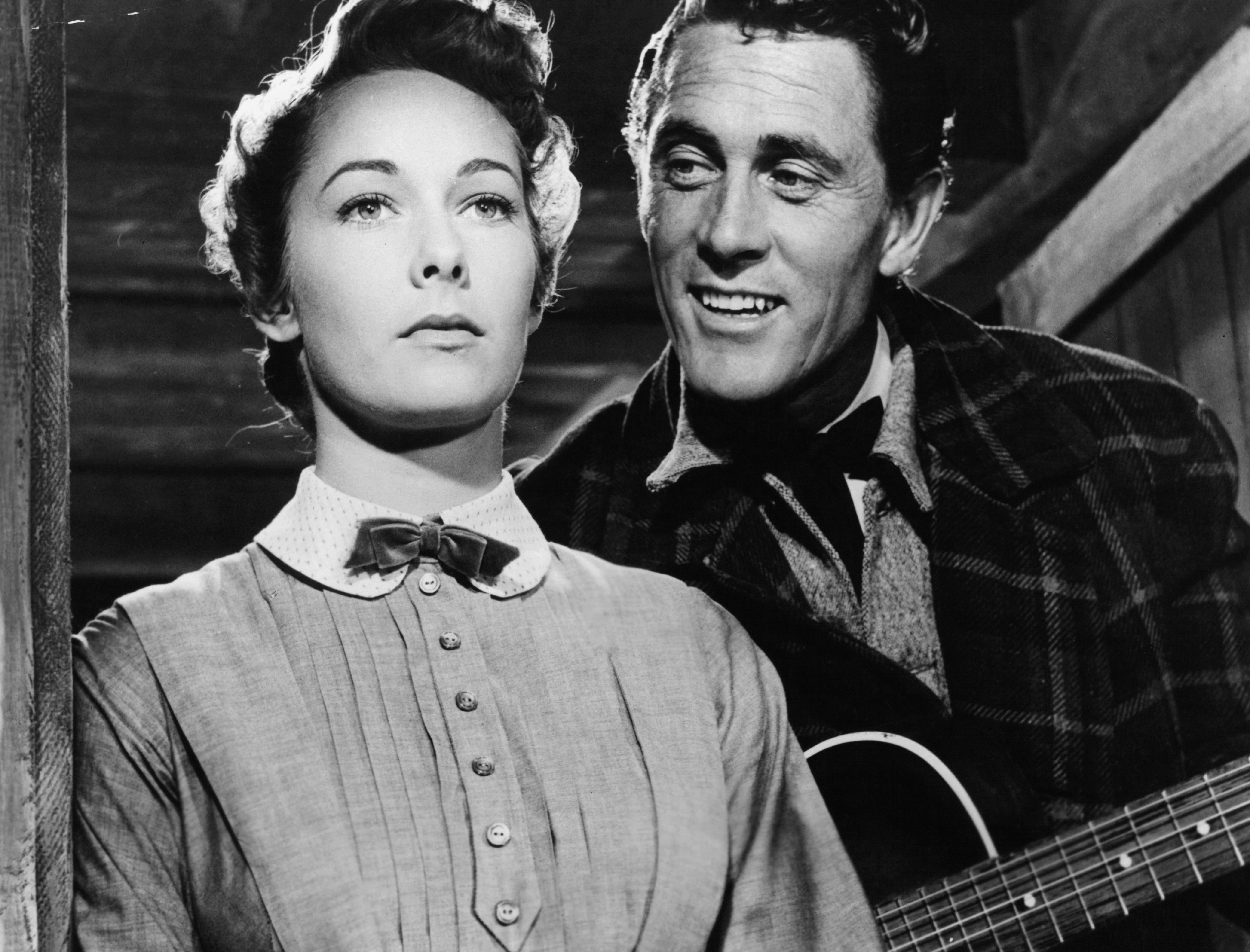 Still of Ken Curtis and Vera Miles in The Searchers (1956)