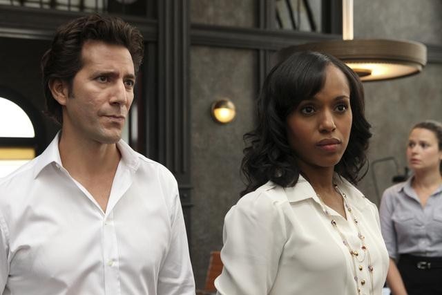 Still of Henry Ian Cusick and Kerry Washington in Scandal (2012)
