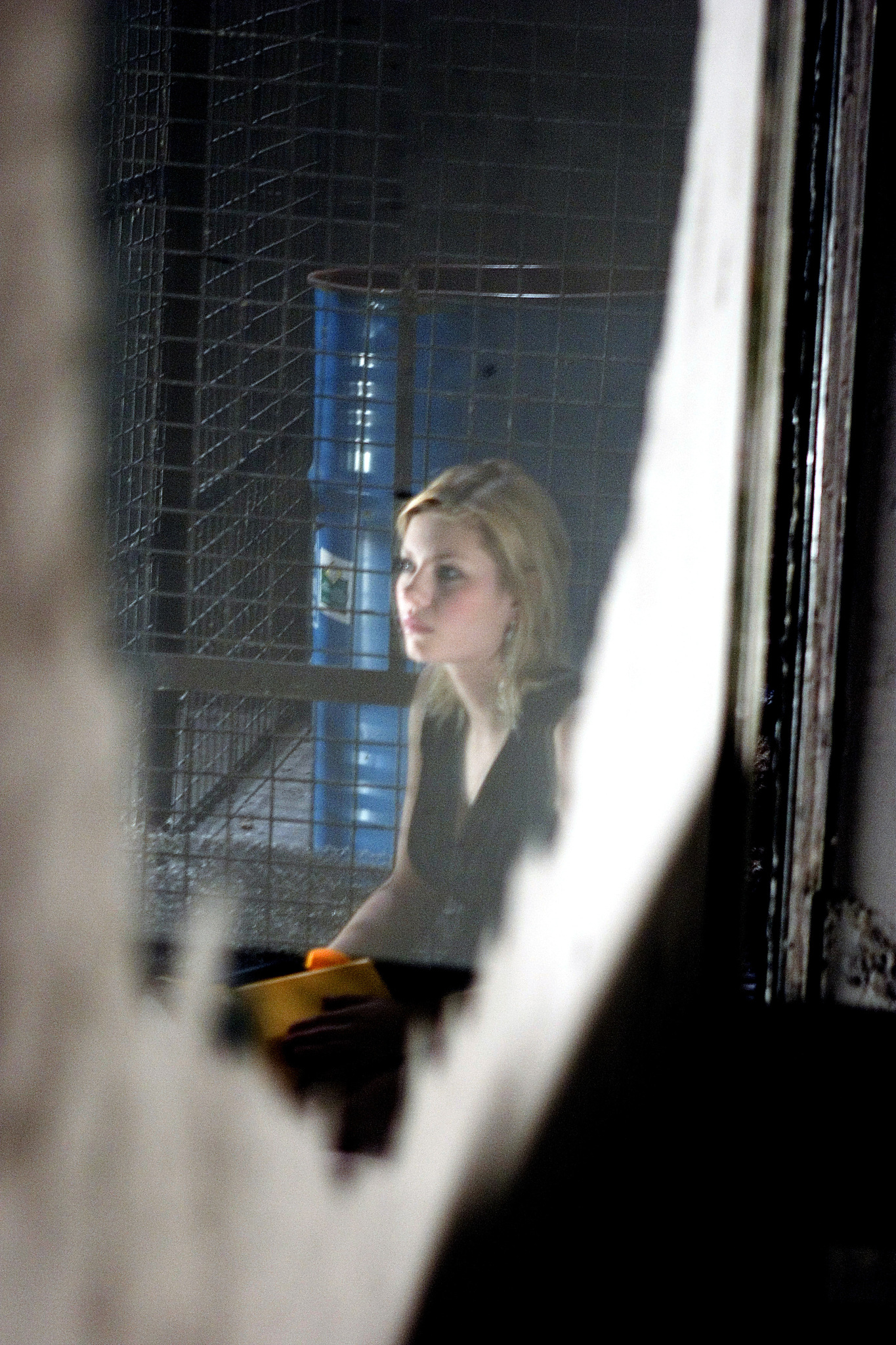 Still of Elisha Cuthbert in Captivity (2007)