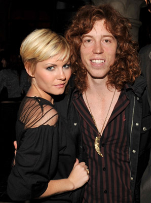 Elisha Cuthbert and Shaun White