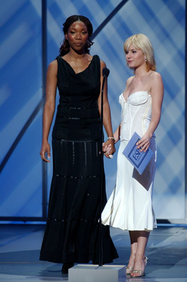 Brandy Norwood and Elisha Cuthbert at event of ESPY Awards (2003)