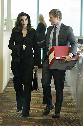 Still of Julianna Margulies and Matt Czuchry in The Good Wife (2009)